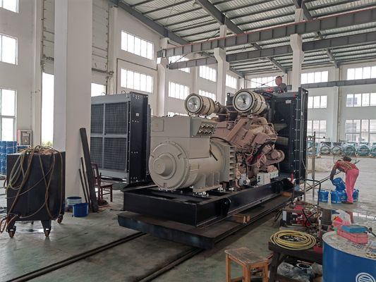 เครื่องกำเนิดไฟฟ้าดีเซล DC24V Cummins เครื่องกำเนิดไฟฟ้าดีเซลทางทะเลสีน้ำตาล